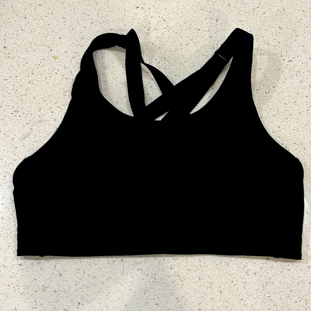 Black sport bra